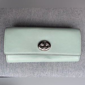 Coach wallet NWT
